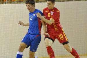 „Tricolorii mici” atacă prima ediţie la Euro