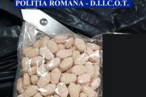 Trafic cu droguri in Baia Mare. Politistii au prins doi tineri