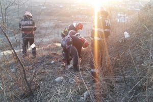 Interventie salvatoare in zona padurii Bididia de langa Tulcea. Doua adolescente au fost salvate in ultima clipa de pompieri (galerie foto)
