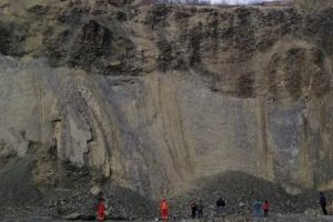 Operaţiune dramatică de salvare la Tulcea. Două minore căzute într-o carieră, scoase de pompieri