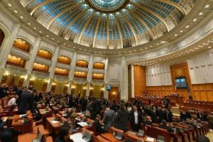 Parlamentul a respins cererea de reexaminare a Legii bugetului de stat. Opozitia reclama comportamentul dictatorial al PSD-ALDE 
