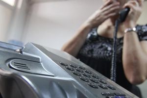 Metoda „Accidentul” a făcut o nouă victimă. Un „procuror” a lăsat o femeie fără 7.200 de lei