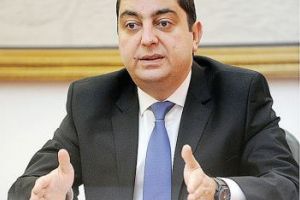 21 de ani în slujba administraţiei