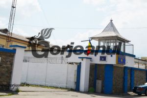 S-a spânzurat în Penitenciar, după ce şi-a înjunghiat soţia!