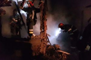 Azi-noapte: O femeie a murit într-un incendiu