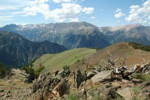 Apel pentru arădenii care doresc să facă o FAPTĂ BUNĂ în timp ce vizitează unele din cele mai FRUMOASE zone din ţară