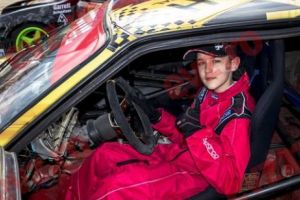 Claudiu Adam, puştiul-minune care a uimit lumea! Cel mai tânăr pilot de drift din Europa e român şi are doar 15 ani