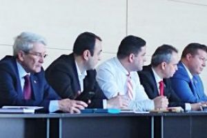 Autoritatile maramuresene se pregatesc pentru desfasurarea alegerilor europarlamentare  in atentia prefectilor