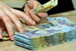 Parlamentarii, magistraţii şi grefierii, dumnezei pe pământ!