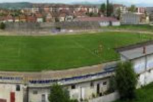 Tichie de mărgăritar! Cu drumuri sparte, un spital în paragină şi fără bani pentru sport, Primăria Lugoj vrea un stadion nou