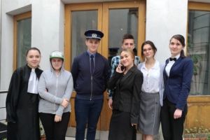 VIDEO – Elevii din Braşov s-au întrecut în competiţia ,,Împreună Reuşim’’