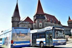 Hunedoara: Începe distribuirea abonamentelor pentru transport public local