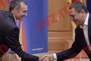 Umilinţă pentru Victor Ponta! Liderul Pro România a fost huiduit: ”Huo, criminalule! Ai vândut ţara! Nu îţi e ruşine?”