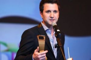 Apropo TV revine cu un nou format. Ce surprize le-a pregătit Andi Moisescu fanilor