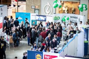 Record de candidaţi la Târgul de Cariere Iaşi