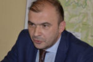 Ședinţele de partid la PNL CS se ţin cu prezenţă minimă, divulgă acum Borcean din exterior. BPJ-uri cu 5 în prezidiu şi 3 în sală!