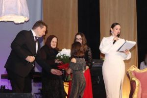 FOTO: Municipiul Sebeş şi-a premiat doamnele speciale în cadrul celei de-a II-a ediţii a ”Galei doamnelor de succes”