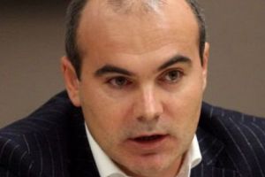 Junalistul Rareş Bogdan este marea speranţă a liberalilor. „Se bucură de foarte mare încredere”