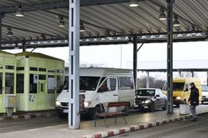 Probleme la graniţa între România şi Ungaria. Traficul rutier este restricţionat