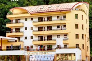 Hotelul din inima staţiunii Slănic Moldova