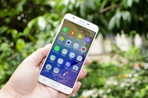 Samsung începe producţia unor noi chip-uri RAM de 12GB pentru telefoane