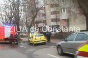 Incendiu pe bulevardul Mamaia din Constanta, in zona Spitalului Militar. Pompierii ISU Dobrogea, chemati in ajutor (galerie foto+video) 