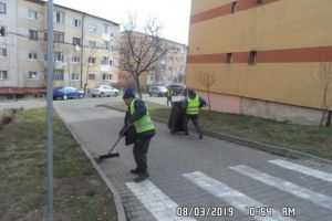 FOTO: Primăria Alba Iulia continuă curăţenia de primăvară, după programul stabilit cu operatorul de salubritate. Programul din perioada 18 – 24 martie