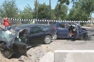 Accident grav în Moldova chiar în ziua protestului pentru autostrăzi. Cinci persoane rănite în urma unei coliziuni frontale

