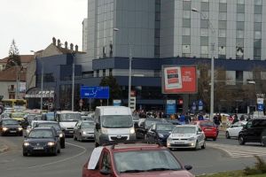 Poliţia explică de ce au fost duşi la secţie şi amendaţi şoferii de la protestul #sîeu din Sibiu