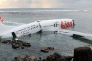 Boeing, la un pas de dezastru. Cât a pierdut compania după ce s-a prăbuşit al doilea avion 737 MAX