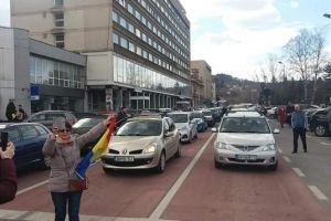 “România vrea autostrăzi”. Braşovul s-a oprit pentru 15 minute (Foto)