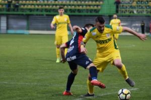 S-au făcut de râs pe propriul teren