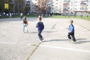 Mii de cereri de înscriere în clasa zero, în Timiş. Unele şcoli au depăşit numărul locurilor aprobate