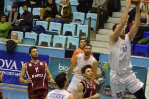 Joc pentru palmares a baschetbaliştilor mureşeni