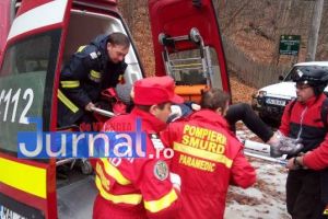 FOTO: Gălăţeancă accidentată în Cheile Tişiţei, salvată de echipele Salvamont