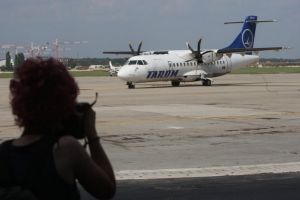 Incident în avion: TAROM a minţit, încercând să ascundă că aeronava Bucureşti-Baia Mare a avut probleme tehnice grave!