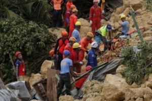 Efectele dezastruoase ale cutremurului din Indonezia. 5 persoane au murit şi alte 30 sunt rănite 