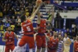 Baschetbaliştii de la SCM Timişoara au pierdut primul meci acasă în Grupa Roşie. Vinovata, CSM Oradea