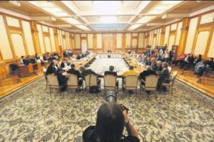 Șeful unui partid din opoziţie îşi cheamă oamenii la „luptă”.Cine este omul cheie care ar putea crea probleme PSD-ului la alegeri