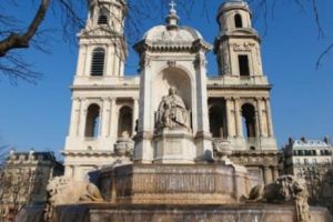 Alertă în inima Europei! Incident grav la un monument istoric. Zeci de oameni evacuaţi de urgenţă