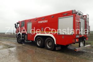 Pompierii ISU Dobrogea, in alerta. Un incendiu a izbucnit la Techirghiol, judetul Constanta