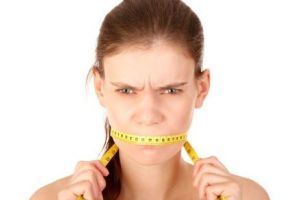 O vedetă celebră de la Kalal D recunoaşte că a avut bulimie: Vomitam tot ce mâncam! Nimeni nu a ştiut ce se întâmpla cu ea