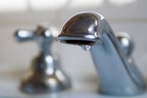 Se întâmplă în România! Municipiul Piatra-Neamţ, fără apă din cauza unei lucrări