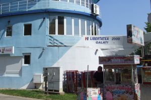 Primarul Pucheanu încearcă un nou asediu al Falezei cu chioşcuri, tiribombe şi carusele