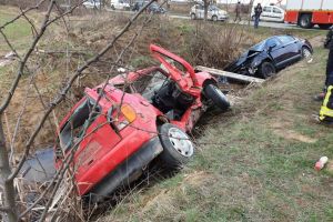 Pe soselele din Romania. Accident rutier grav. Trei victime. Forte impresionante la interventie (galerie foto) 