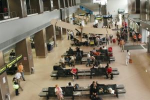 Debutul sezonului charterelor turistice pe Aeroportul Internaţional Cluj