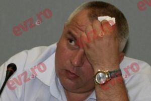 Nicuşor Constantinescu rămâne în închisoare