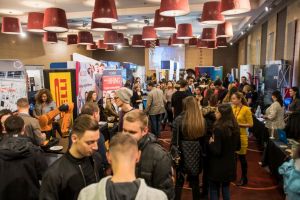 Peste 1.000 de locuri de muncă disponibile la Târgul de Cariere din Sibiu