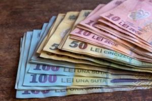 Încep retragerile din fondurile private de pensii