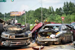 Accident in Prahova, la Baba Ana. Patru victime, dupa ce doua masini s-au facut zob